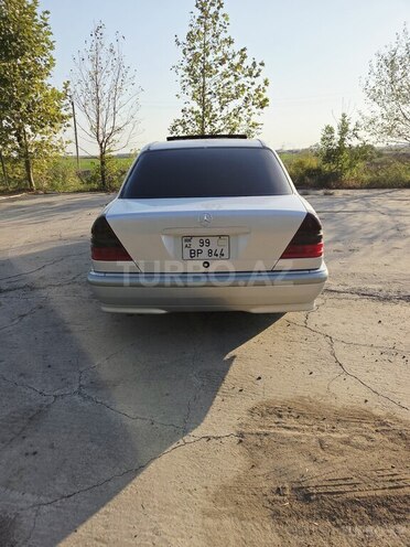 Mercedes C 230 1999, 275,000 km - 2.3 l - Beyləqan