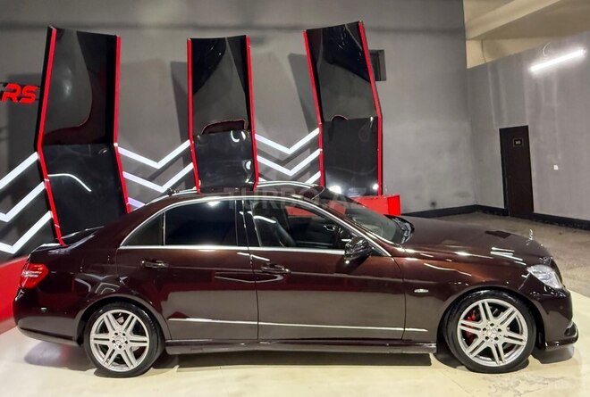 Mercedes E 250 2011, 285,005 km - 1.8 l - Sumqayıt