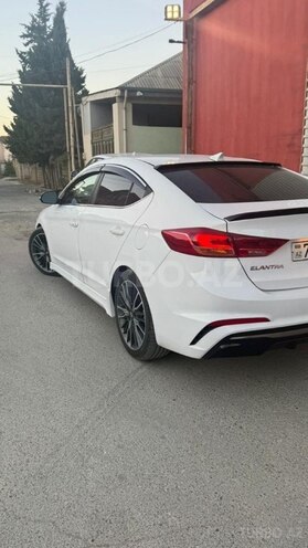 Hyundai Elantra 2017, 168,981 km - 1.6 л - Bakı