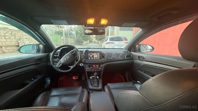 Hyundai Elantra 2017, 168,981 km - 1.6 л - Bakı
