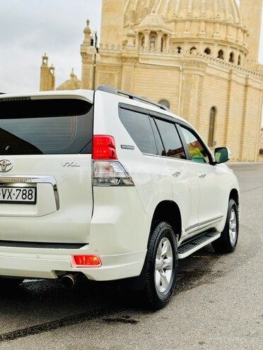 Toyota Land Cruiser Prado 2012, 240,000 km - 2.7 л - Bakı
