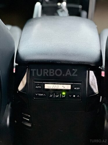 Toyota Land Cruiser Prado 2012, 240,000 km - 2.7 л - Bakı