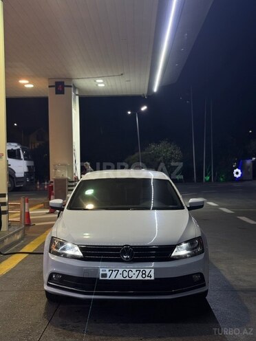Volkswagen Jetta 2016, 136,800 km - 1.8 л - Bakı