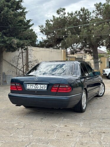 Mercedes E 280 1999, 260,000 km - 2.8 l - Bakı