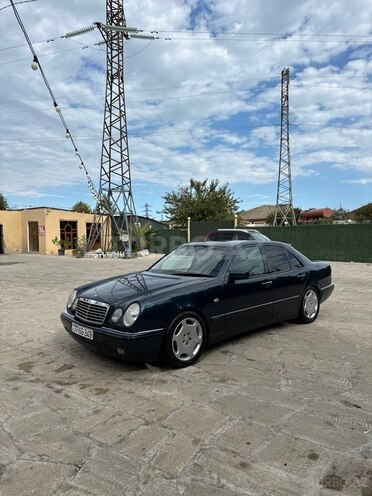 Mercedes E 280 1999, 260,000 km - 2.8 l - Bakı