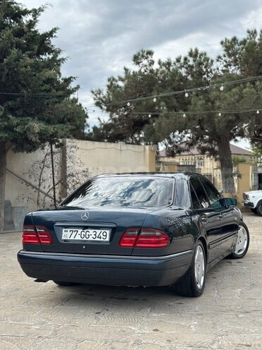 Mercedes E 280 1999, 260,000 km - 2.8 l - Bakı