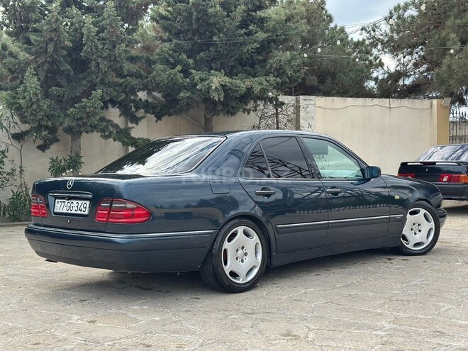 Mercedes E 280 1999, 260,000 km - 2.8 l - Bakı