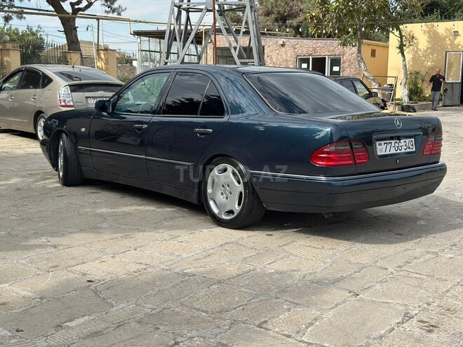 Mercedes E 280 1999, 260,000 km - 2.8 l - Bakı