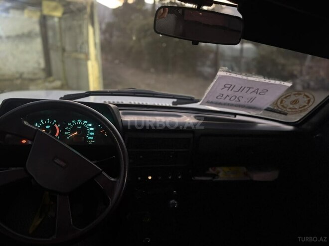 LADA (VAZ) Niva 2015, 180,000 km - 1.7 l - Lerik