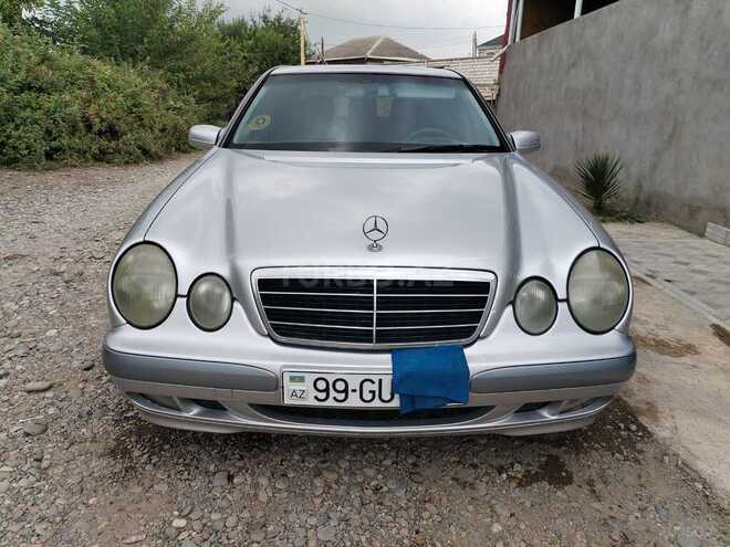 Mercedes E 220 2001, 569,738 km - 2.2 l - Qazax