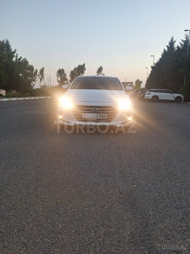 Hyundai Avante 2016, 132,766 km - 1.6 л - İmişli