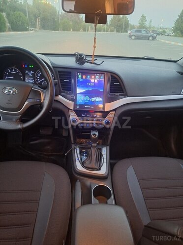 Hyundai Avante 2016, 132,766 km - 1.6 л - İmişli