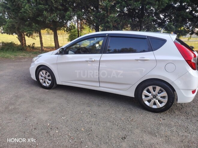Hyundai Accent 2016, 100,000 km - 1.6 л - Astara