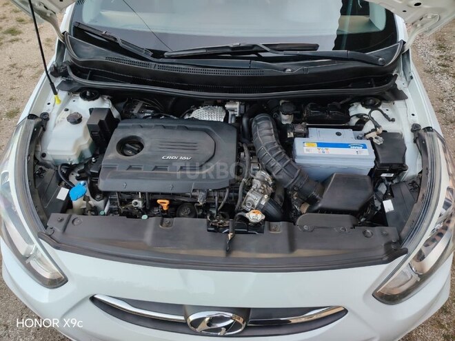 Hyundai Accent 2016, 100,000 km - 1.6 л - Astara