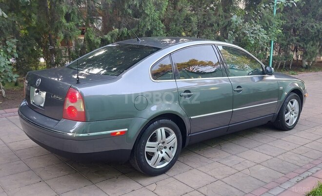 Volkswagen Passat 2003, 247,853 km - 1.8 l - Bakı