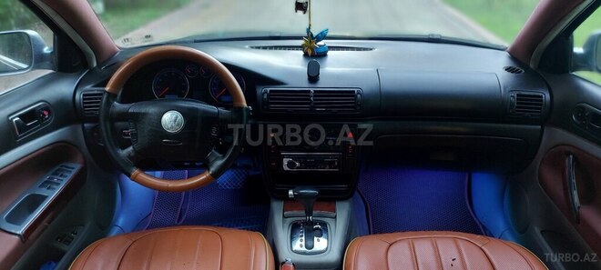 Volkswagen Passat 2003, 247,853 km - 1.8 l - Bakı