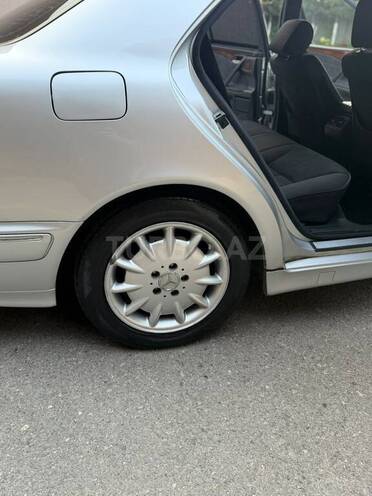 Mercedes E 240 1999, 373,000 km - 2.4 l - Bakı