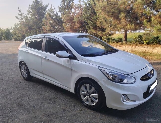 Hyundai Accent 2016, 100,000 km - 1.6 л - Astara