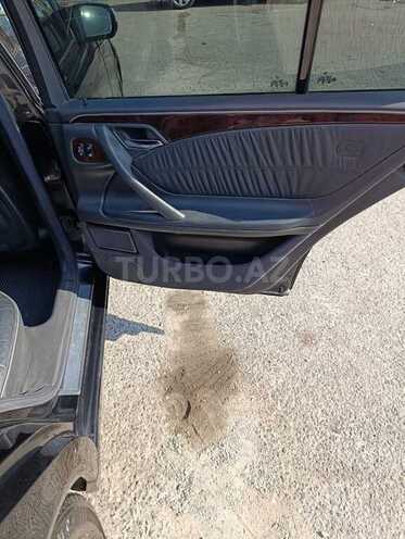 Mercedes E 320 2000, 247,300 km - 3.2 l - Bakı