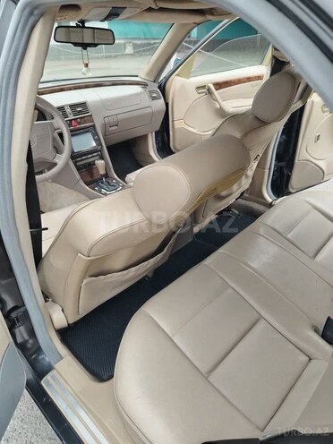 Mercedes C 230 1997, 256,458 km - 2.3 l - Qazax