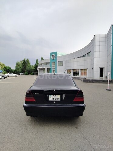 Mercedes C 230 1997, 256,458 km - 2.3 l - Qazax