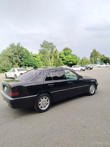 Mercedes C 230 1997, 256,458 km - 2.3 l - Qazax
