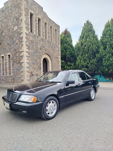 Mercedes C 230 1997, 256,458 km - 2.3 l - Qazax