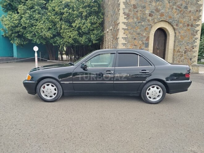 Mercedes C 230 1997, 256,458 km - 2.3 l - Qazax