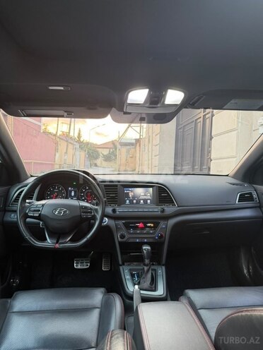 Hyundai Elantra 2018, 122,310 km - 1.6 л - Bakı