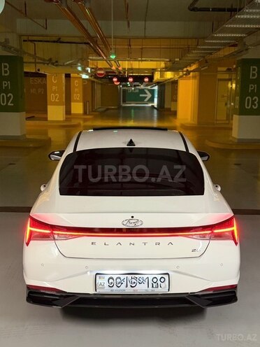Hyundai Elantra 2023, 60,500 km - 2.0 l - Bakı