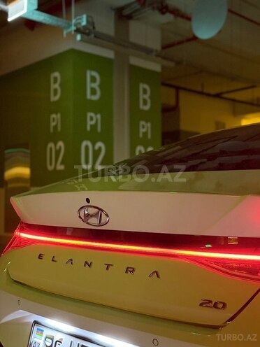 Hyundai Elantra 2023, 60,500 km - 2.0 l - Bakı