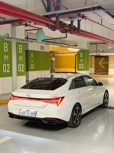 Hyundai Elantra 2023, 60,500 km - 2.0 l - Bakı