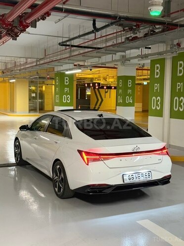 Hyundai Elantra 2023, 60,500 km - 2.0 l - Bakı