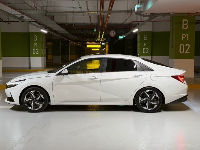 Hyundai Elantra 2023, 60,500 km - 2.0 l - Bakı