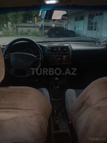 Opel Vectra 1995, 45,000 km - 2.0 l - Ağstafa