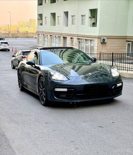 Porsche Panamera 4S 2018, 180,000 km - 2.9 l - Bakı