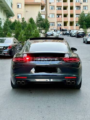 Porsche Panamera 4S 2018, 180,000 km - 2.9 l - Bakı