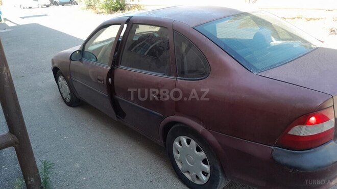 Opel Vectra 1995, 350,000 km - 2.0 l - Bakı