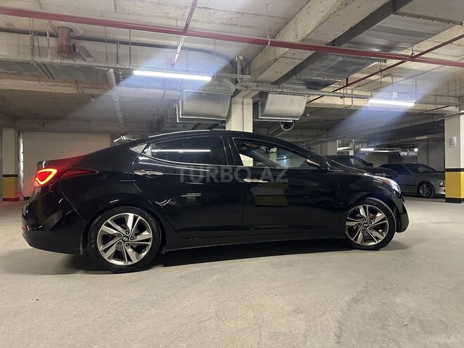 Hyundai Elantra 2015, 201,168 km - 1.8 l - Bakı