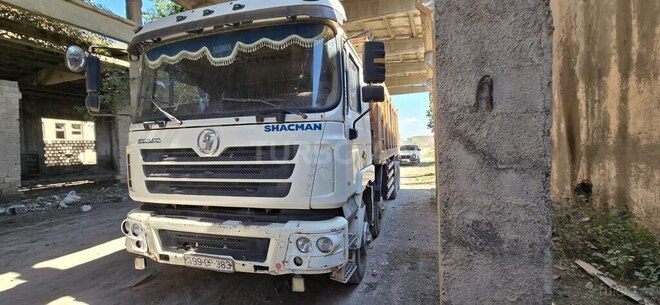 Shacman F2000 2012, 300,000 km - 9.5 l - İmişli