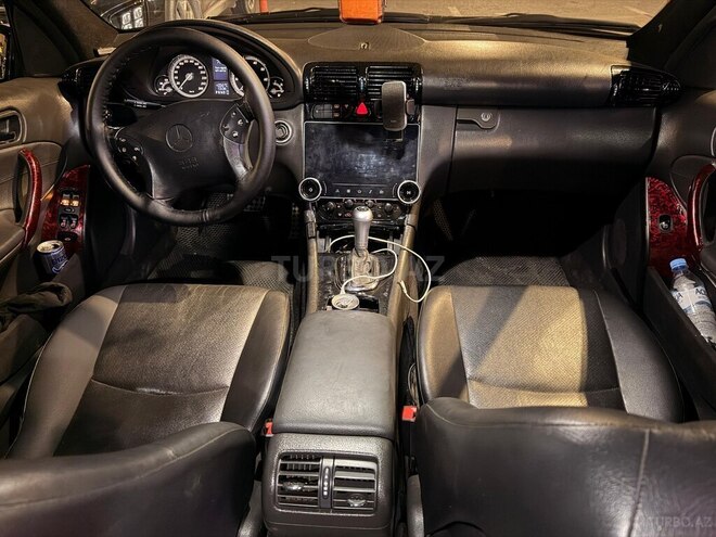 Mercedes C 240 2002, 278,559 km - 2.6 l - Sumqayıt