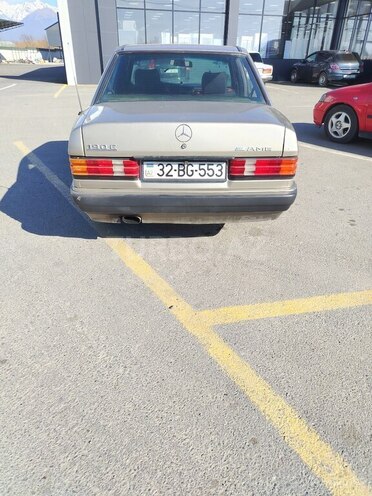 Mercedes 190 1991, 448,000 km - 1.8 л - Qəbələ