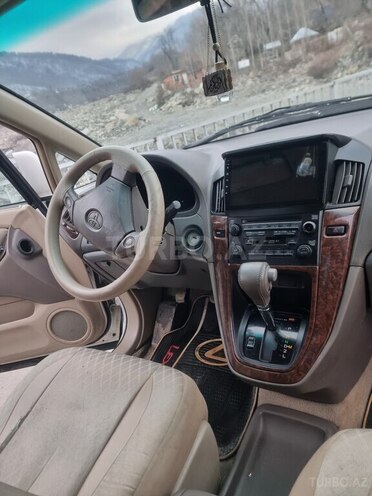 Toyota Harrier 2001, 285,000 km - 3.0 l - İsmayıllı