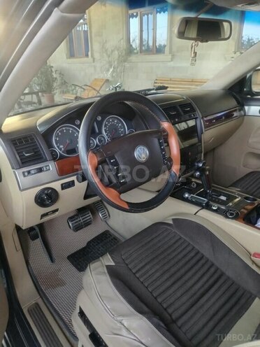 Volkswagen Touareg 2006, 181,320 km - 4.2 l - Şirvan
