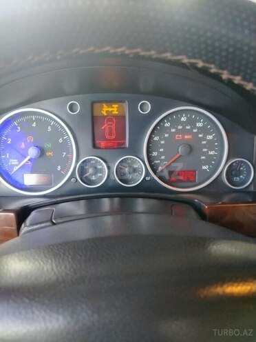 Volkswagen Touareg 2006, 181,320 km - 4.2 l - Şirvan