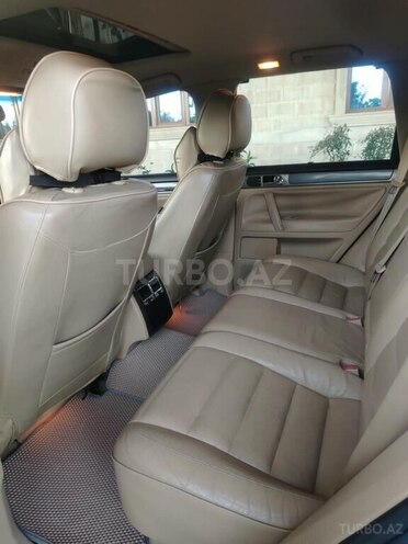 Volkswagen Touareg 2006, 181,320 km - 4.2 l - Şirvan