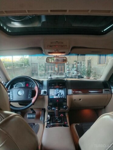 Volkswagen Touareg 2006, 181,320 km - 4.2 l - Şirvan