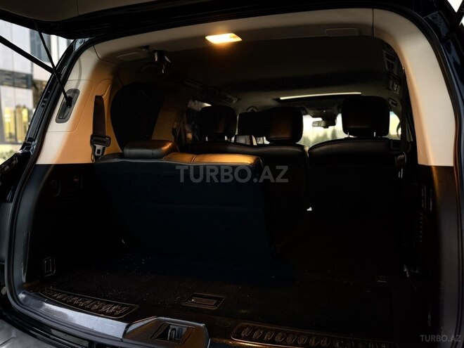 Infiniti QX80 2017, 193,000 km - 5.6 l - Gəncə