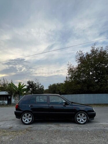 Volkswagen Golf 1992, 250,000 km - 2.0 l - Zaqatala
