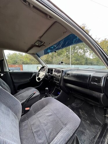 Volkswagen Golf 1992, 250,000 km - 2.0 l - Zaqatala